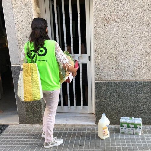 Apadrina a una familia petita